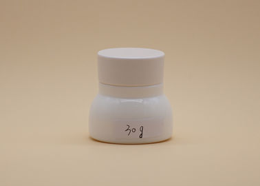 Durabilidade alta dos recipientes 30g do creme de cara da composição com a boa gaxeta da dureza